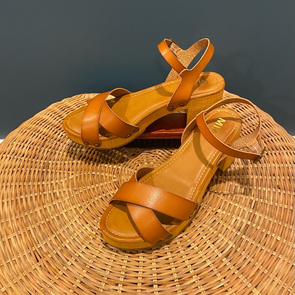 MIA Tan Platform Sandals Strappy Leather